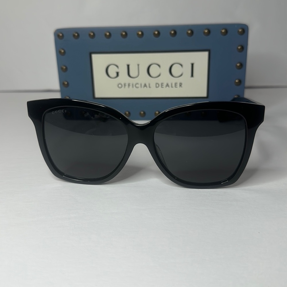GUCCI Grey Gradient Butterfly Ladies Sunglasses GG0459S 001 54 - Picture 3 of 16
